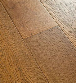 卧室铺设哪种木地板更美观实用？