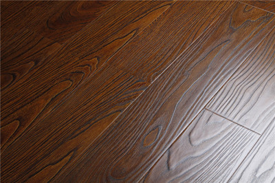 森迈木韵流金系列复合地板 李晨代言，十大品牌的品质之选